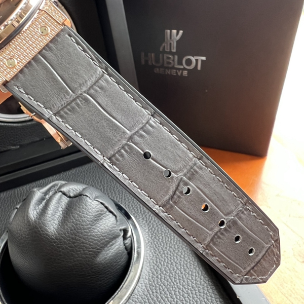 ウブロコピー時計素材ディテール